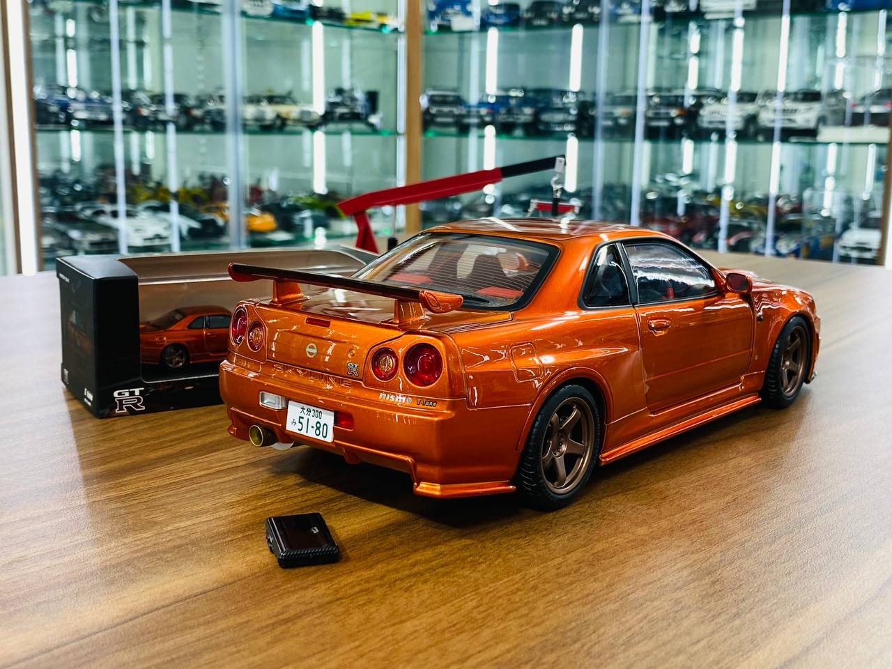 1/18 Diecast MotorHelix Nissan Skyline GT-R R34 Z-Tune Nismo