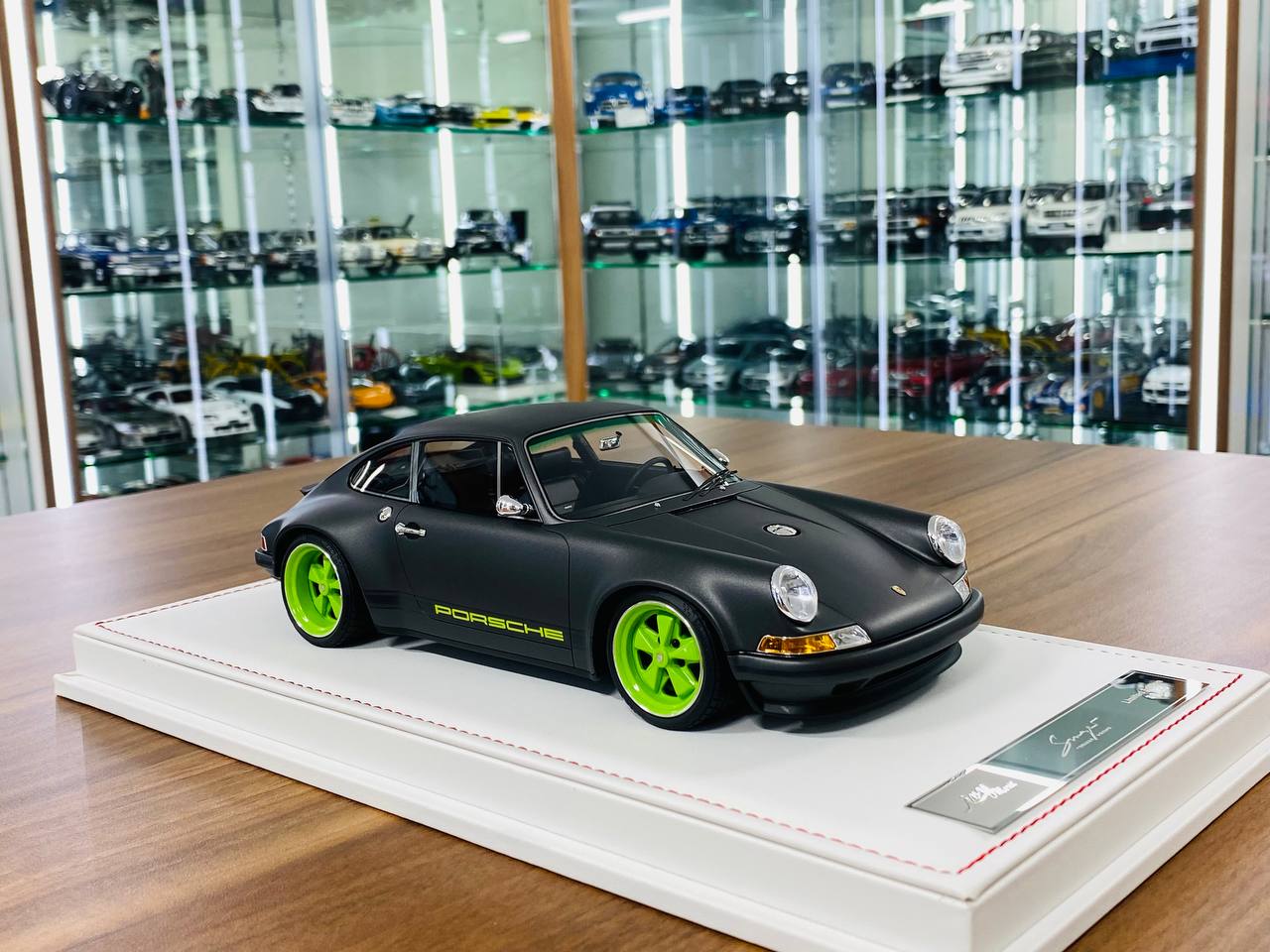 Ivy Model Porsche 911 Singer – 1/18 Resin Model, Matt Grey, Limited 50