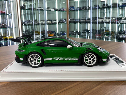 Ivy Model 1/18 Porsche 911 992 GT3 RS Weissach – Python Green with White Wheels, Limited to 20 Pcs