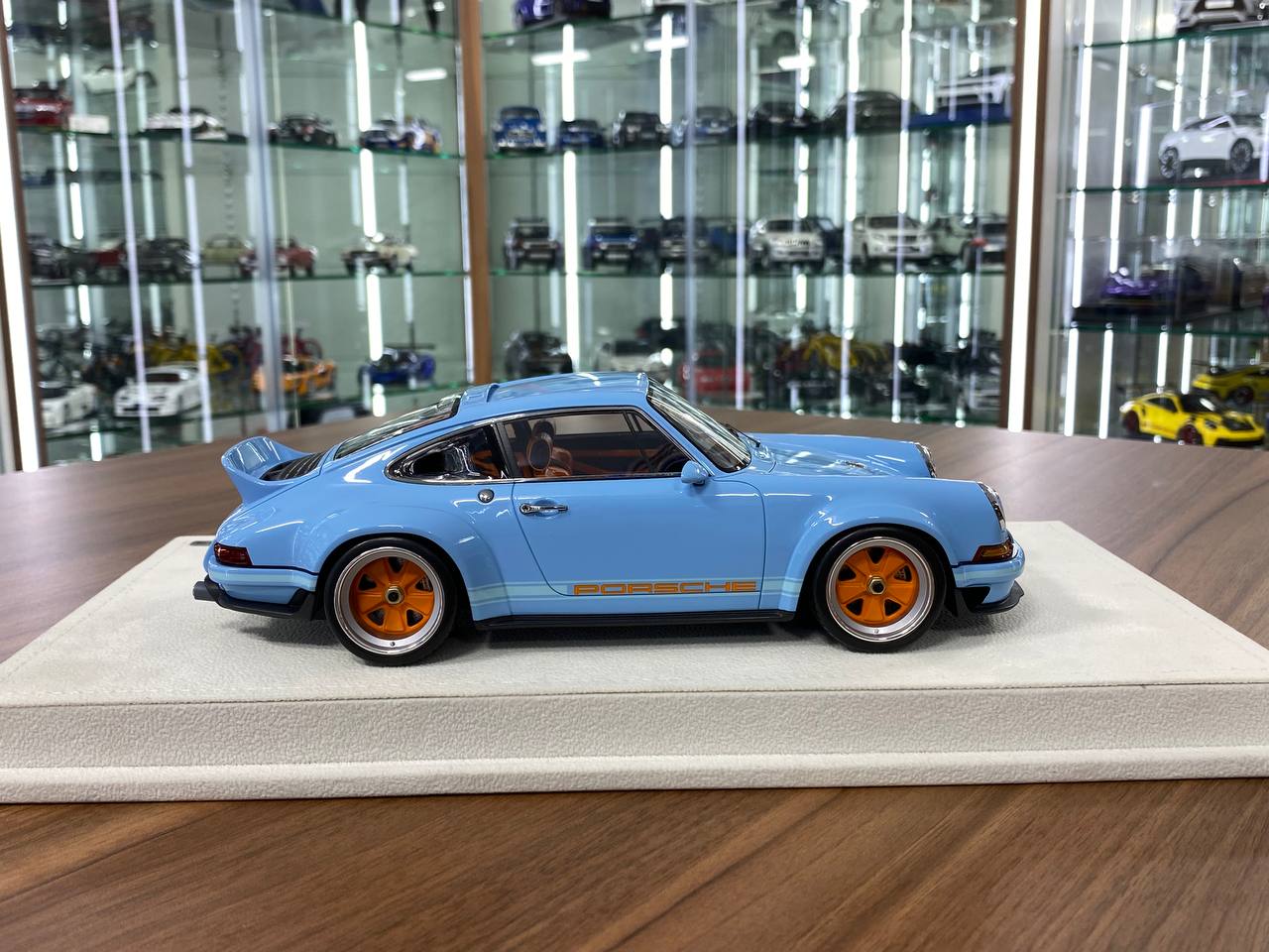 1/18 Resin Model - Porsche Singer DLS 2023 by Make Up (Gulf Blue) | Limited Editon of 120 pcs