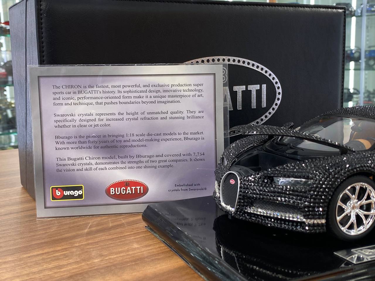 1/18 Diecast Bugatti Chiron Swarovski Crystal Limited Edition (137 out of 150) Bburago