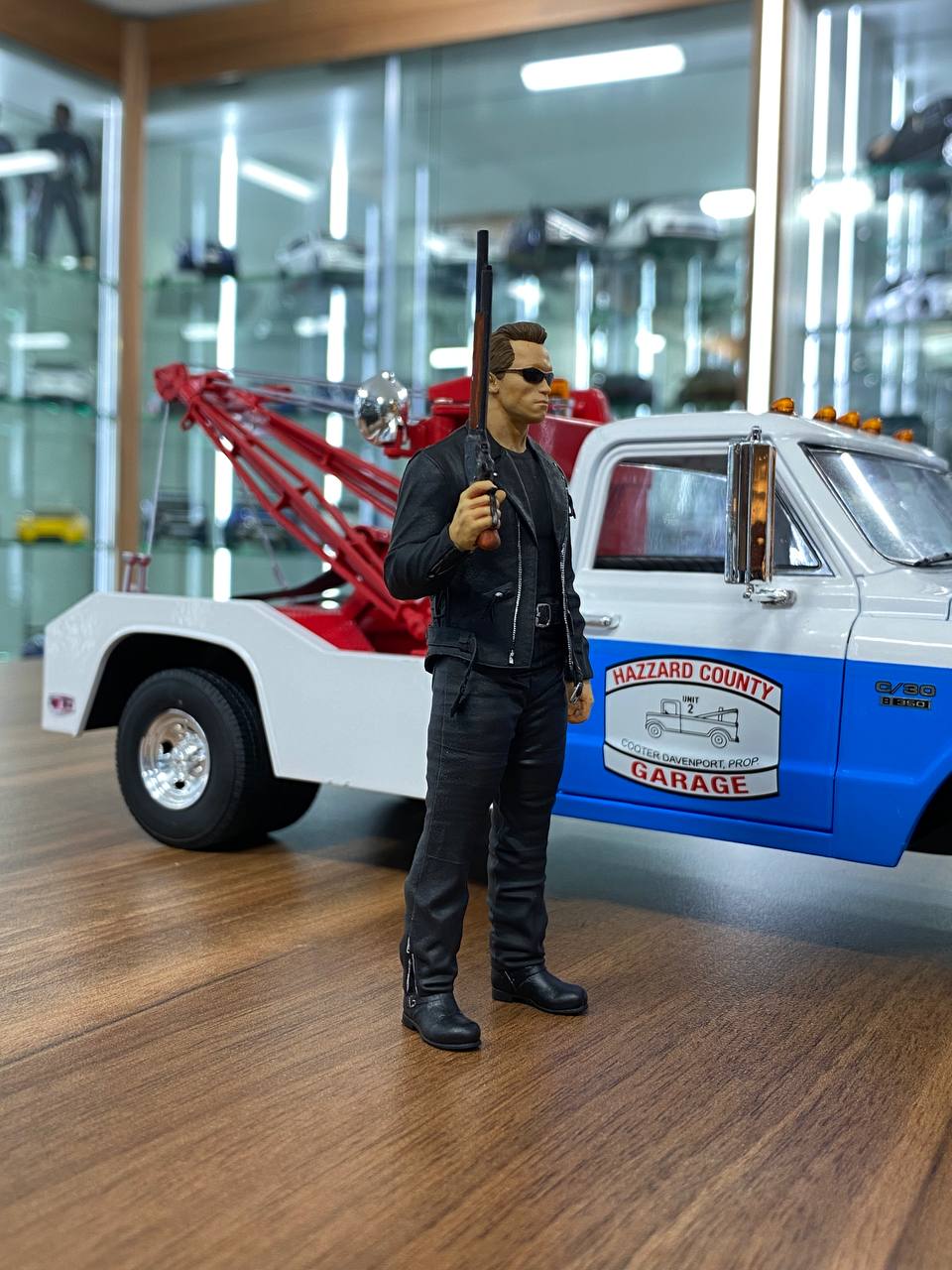Figure Arnold Schwarzenegew Terminator 2 by SF 1/18 (1of500)