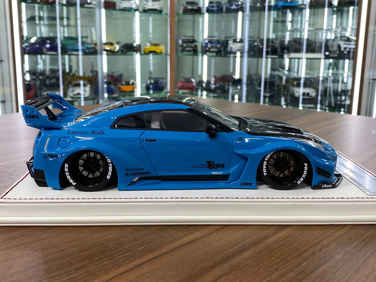 1:18 Davis & Giovanni Nissan R35 GT-R LBWK - Light Blue Limited 15 pcs ...
