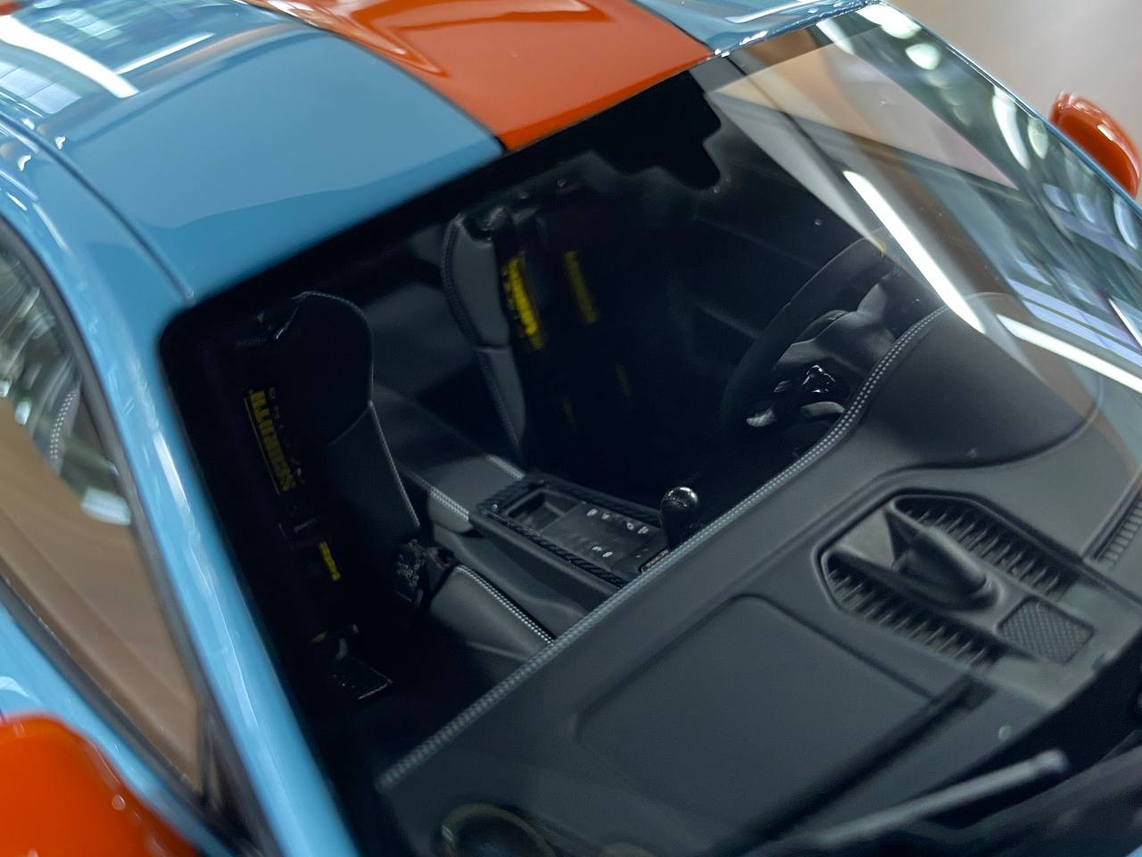 1:18 Resin Model  – Davis & Giovanni Porsche 911 GT3 RS (911.2) Gulf Blue Limited 20 pcs