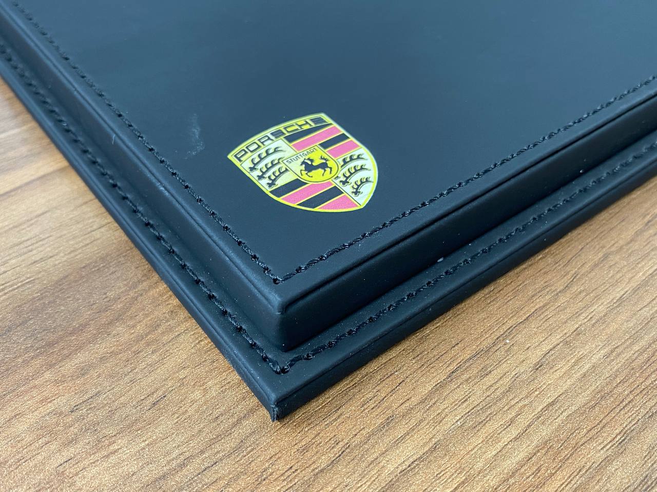 1:18 Acrylic Display Case – Black Leather Base with Porsche Logo Print