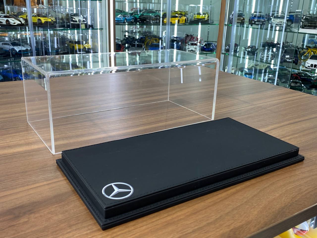 1:18 Acrylic Display Case – Black Leather Base with Mercedes-Benz Logo Print