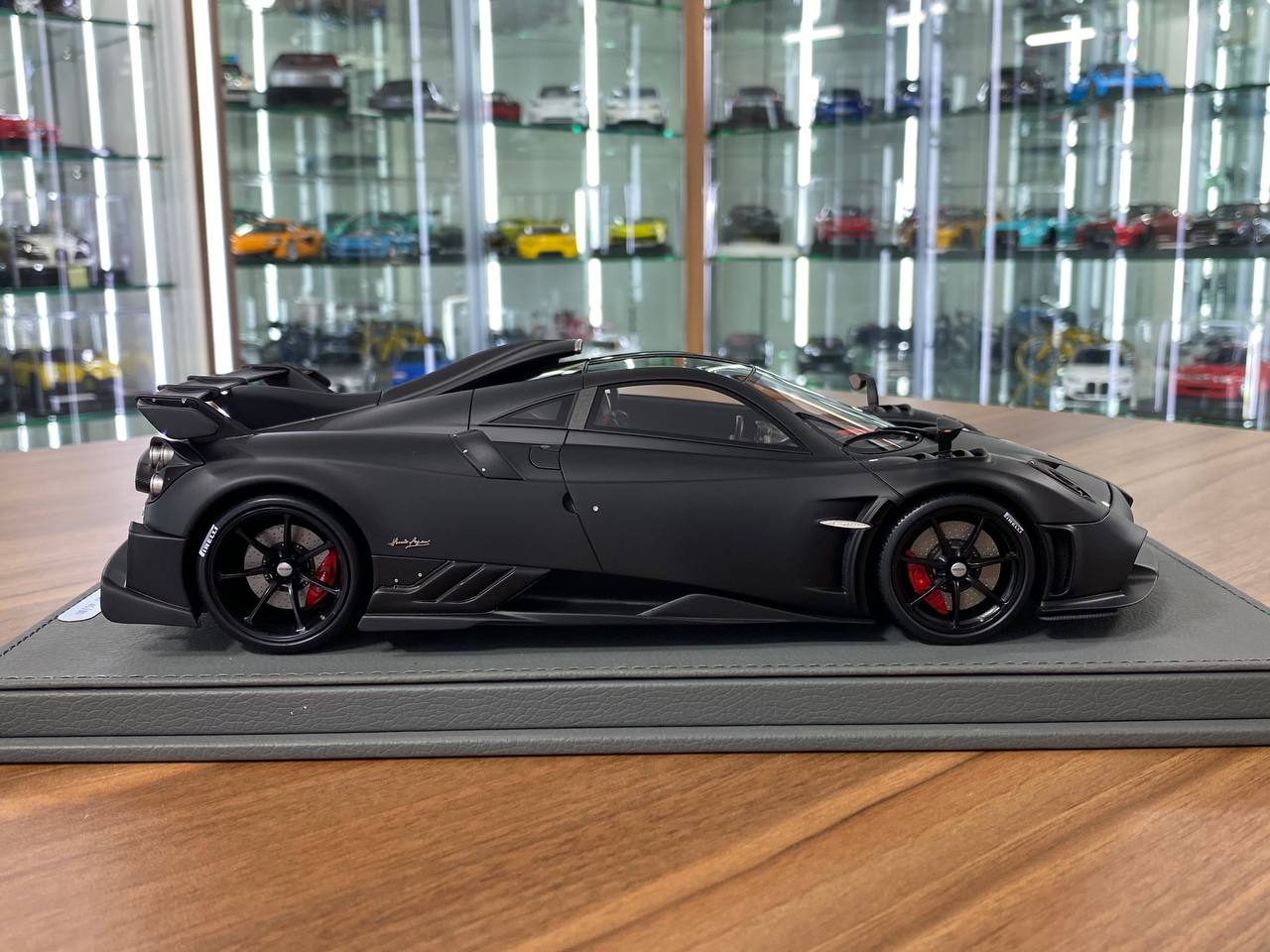 1/18 BBR Models Pagani Imola (2020) - Matt Black (Limited 60 pcs)