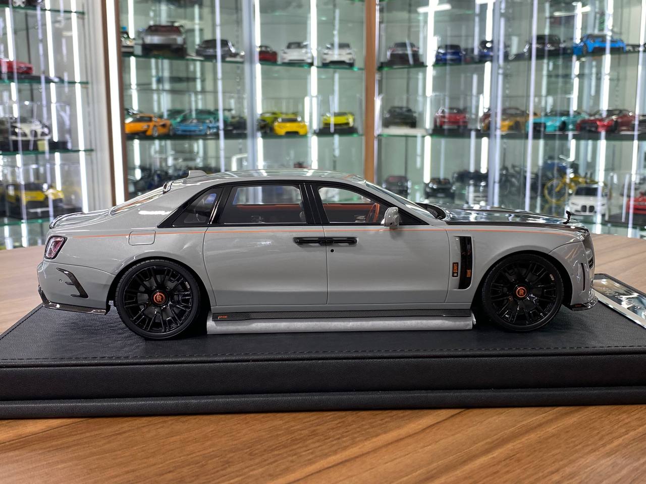 1/18 Resin Model – VMB Model Rolls Royce Ghost