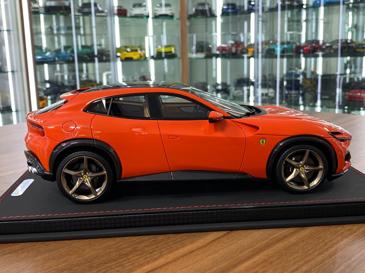 1/18 Resin  – BBR Models Ferrari Purosangue Orango JE Limited-40 pcs