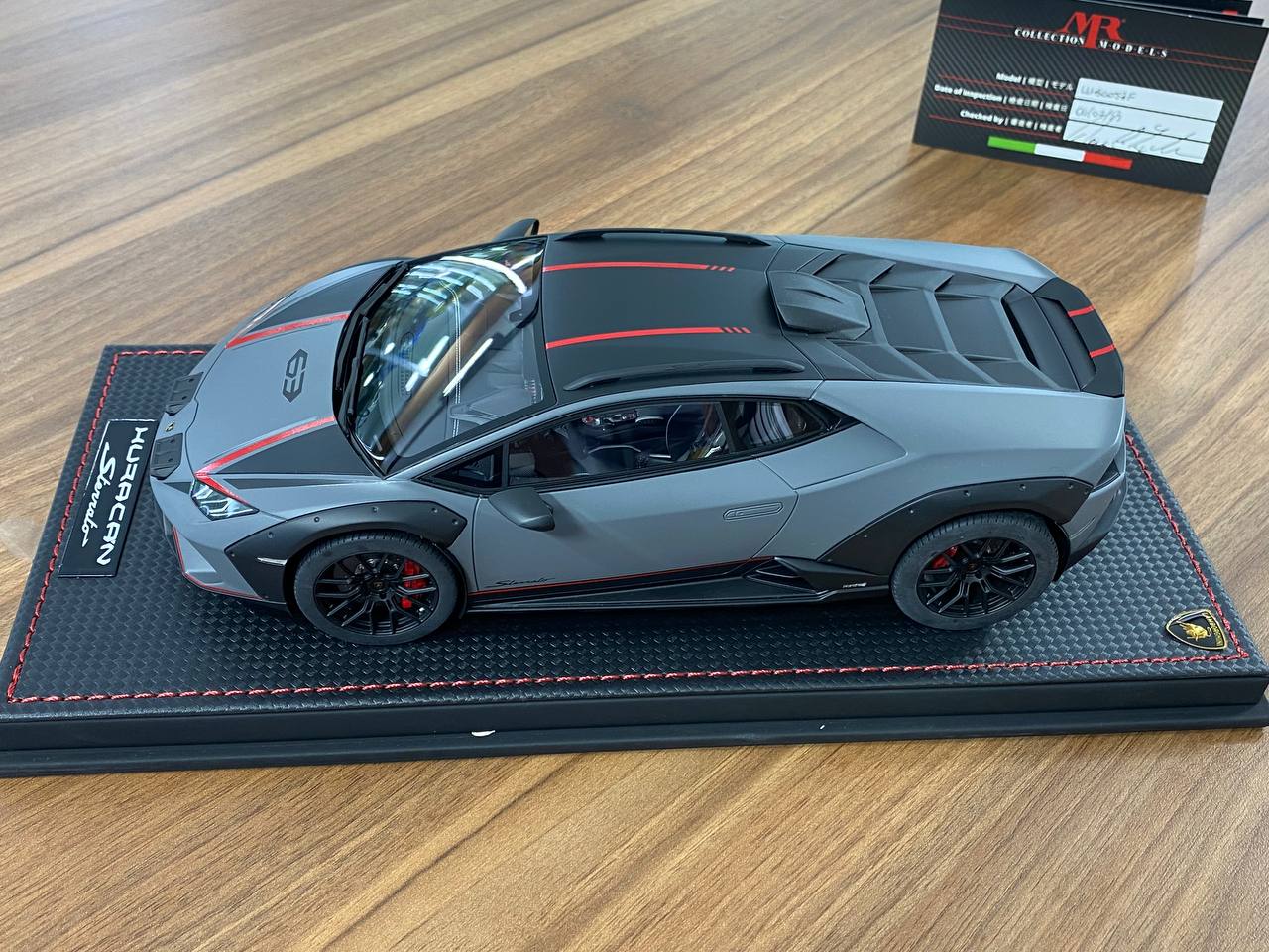 1/8 Resin MR Collection Lamborghini Huracan Sterrato Grigio Vulcano Ltd.Edn.99 pcs