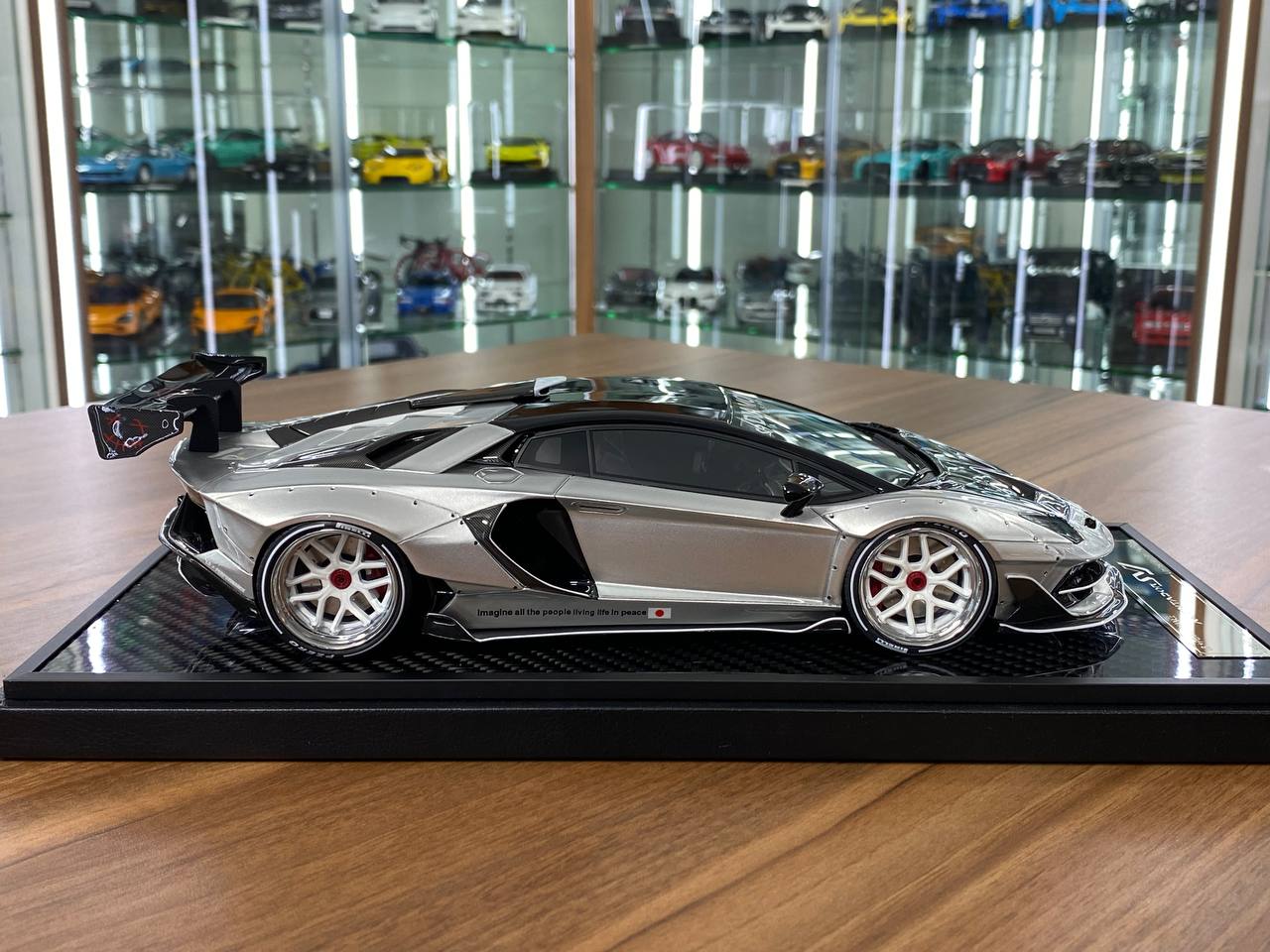 1/18 Resin – VIP Models Lamborghini Aventador SVJ Illusionary Silver Decals  Limited Edition: 30 pcs