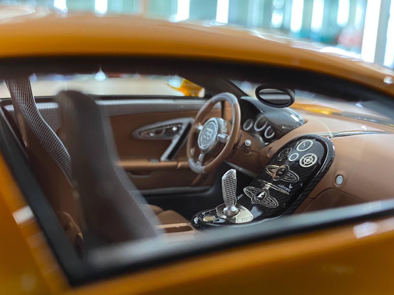 1/18 Resin Model – Bugatti Veyron | Ultra Unique | Gold | Limited 20 pcs