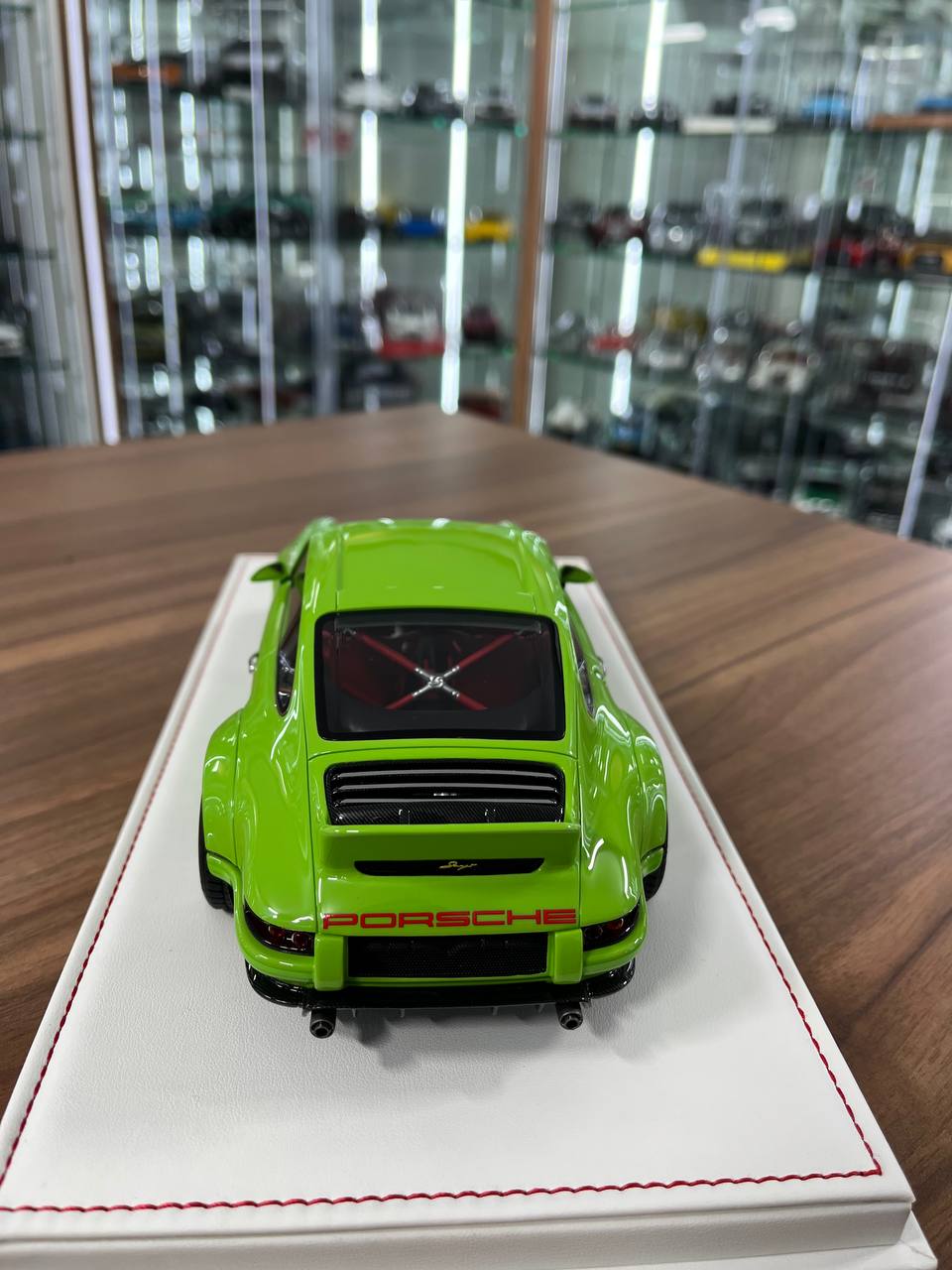 Ivy Models 1:18 Porsche Singer DLS – Apple Green | Resin | Limited to 20 pcs