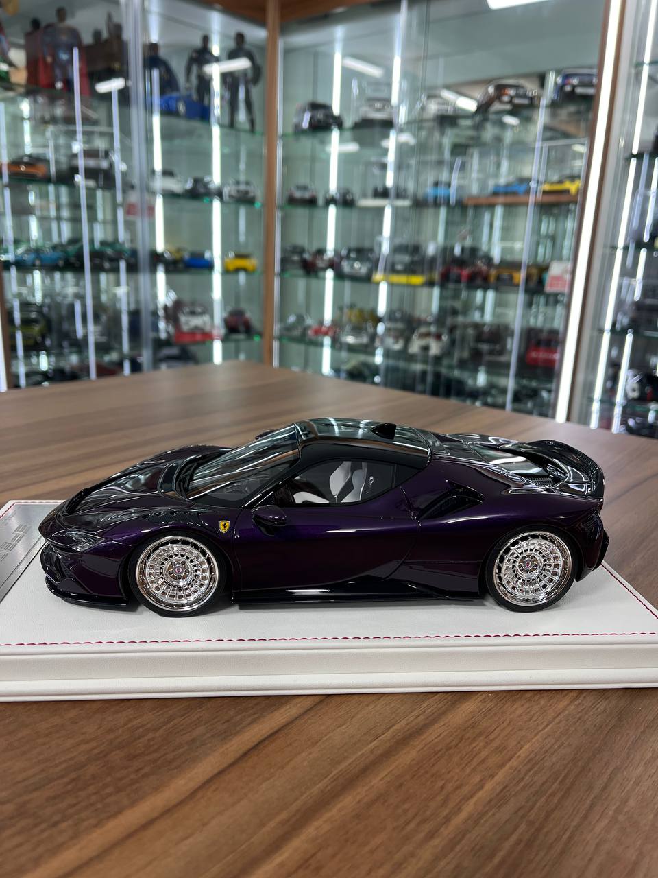 1:18 Ferrari SF90 Stradale Novitec by Davis & Giovanni | Purple | Resin | Limited to 08 pcs