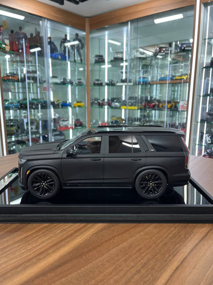 1/18 MotorHelix Cadillac Escalade Matte Black – Resin Model (Limited to 99 pcs)