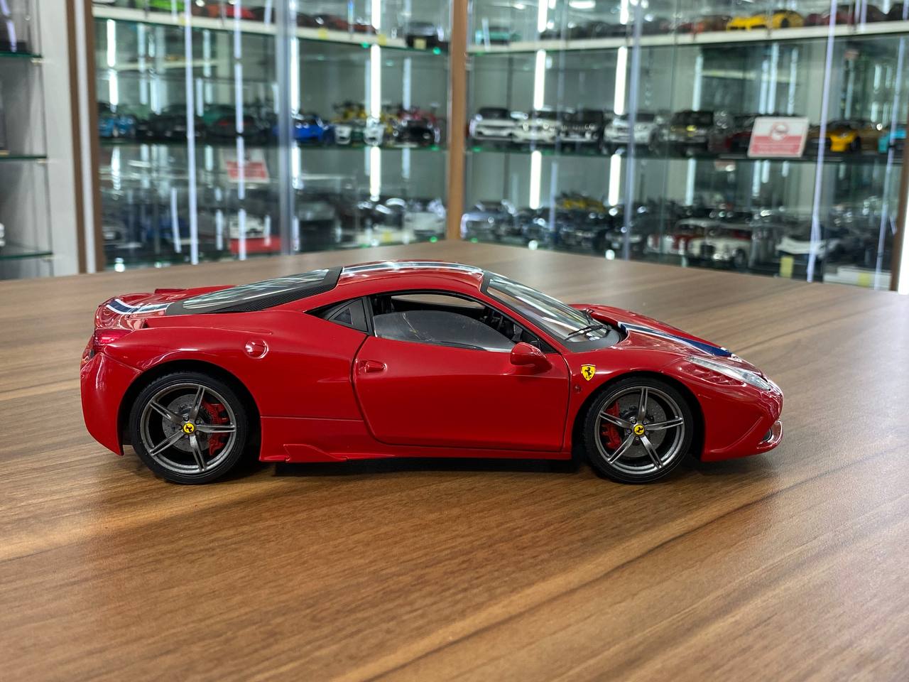 Hot Wheels Elite Ferrari 458 Speciale - [1/18 Diecast, Red ] - Paint Rashes Present