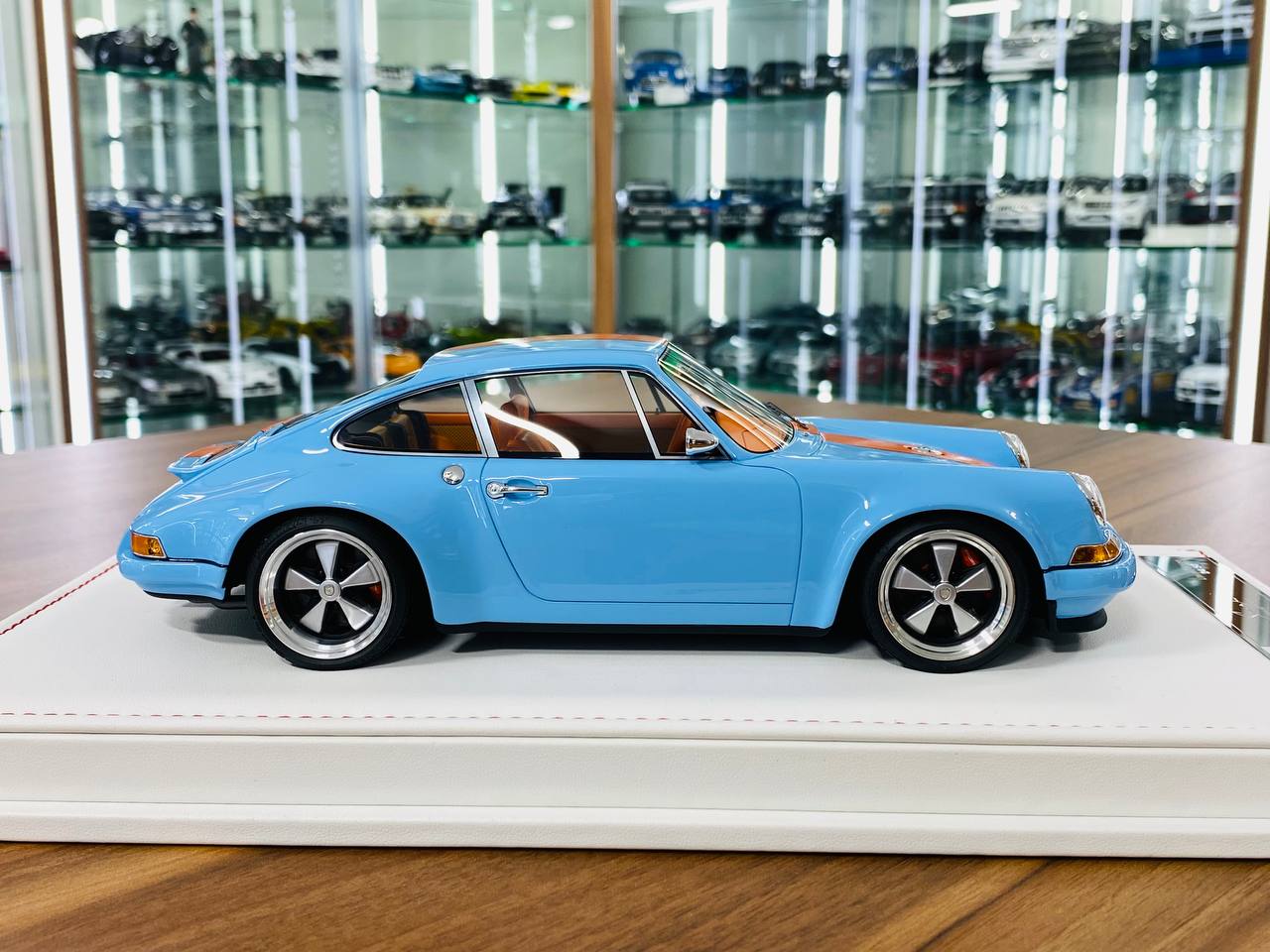 Ivy Model Porsche 911 Singer – 1/18 Resin Model, Gulf Blue, Limited 52