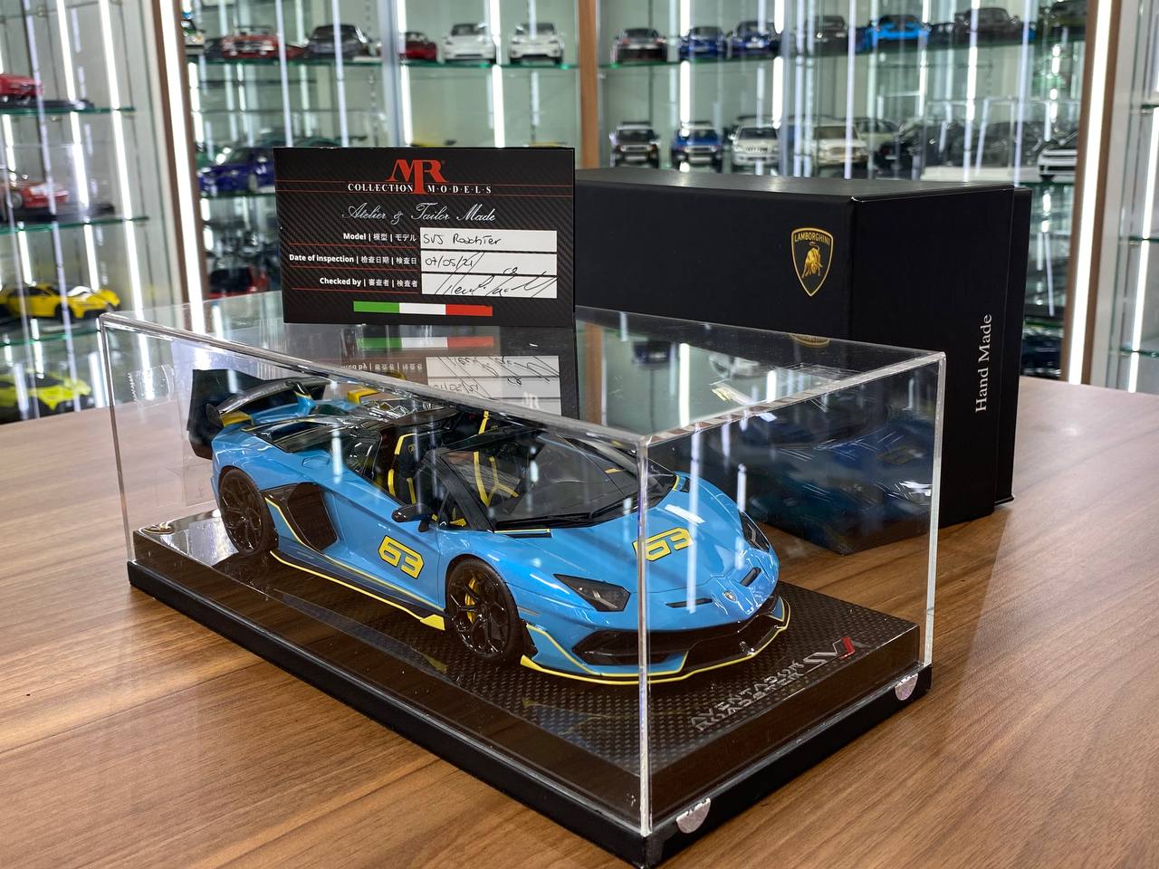 1:18 Resin Model – MR Collection Lamborghini Aventador Roadster SVJ #63 – Blue/Yellow – 1 of 1