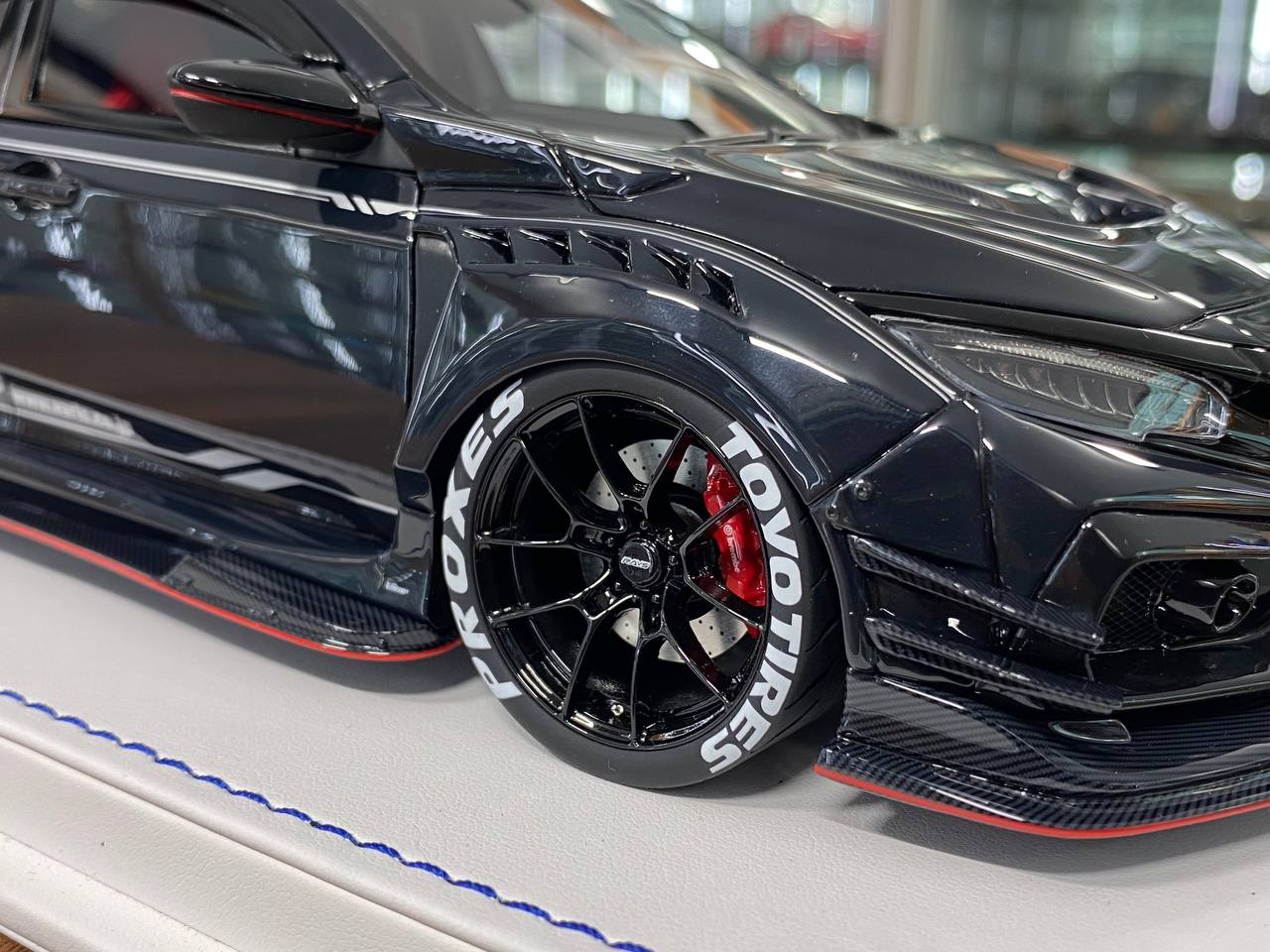 1:18 Resin – M.S. Miniature Special Honda Civic FK8 Type R (Varis) – Crystal Black Pearl – Limited 50 pcs