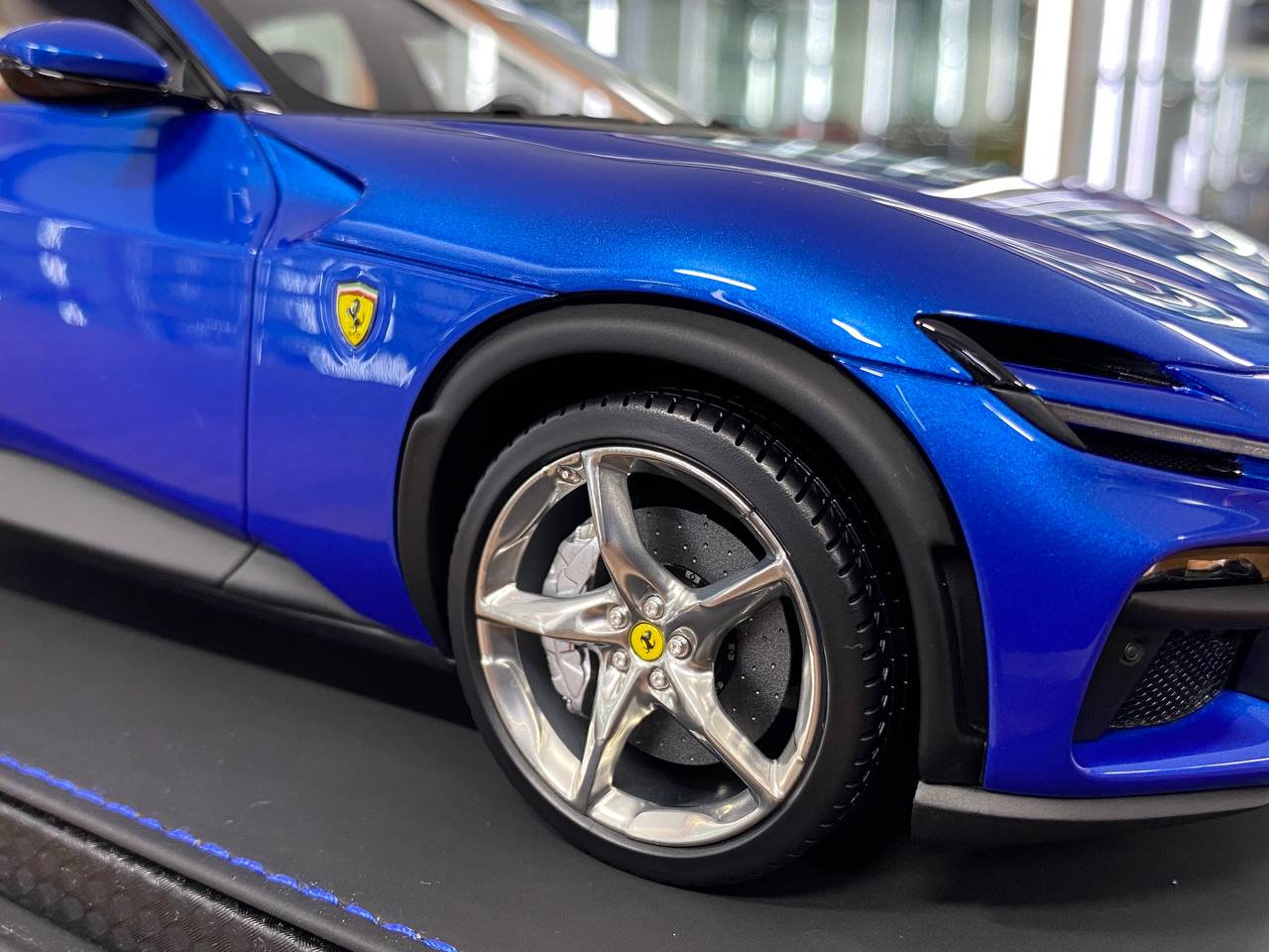 1/18 Resin Model – BBR Models Ferrari Purosangue Blu Corsa Limited Edition: 84 pcs