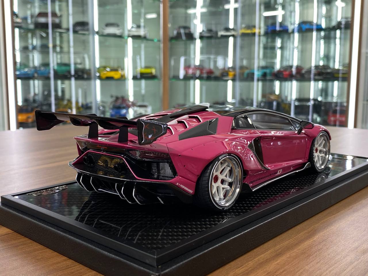 1/18 Resin – VIP Models Lamborghini Aventador SVJ Pink Decal  Limited Edition: 30 pcs