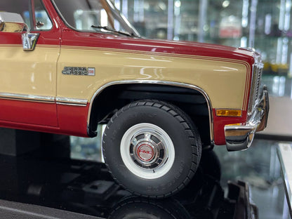 1/18 Resin Old School Models GMC SUBARBAN 86 2500 (1986) Red & Beige  Limited 100 pcs