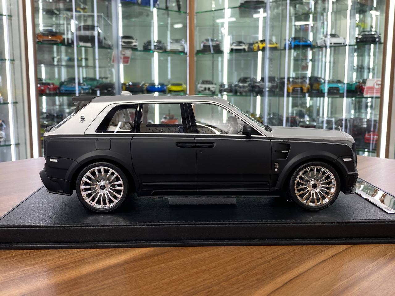 1/18 Resin Model – Rolls Royce Cullinan Mansory | VMB Models | Matt Black/Silver | Limited 30 pcs