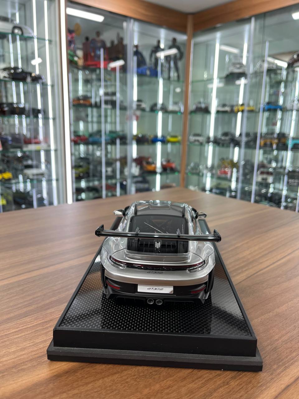 🚗 VIP Models 1:18 Porsche GT3 RS 911 (992.1) – Silver | Resin | Limited to 40 pcs