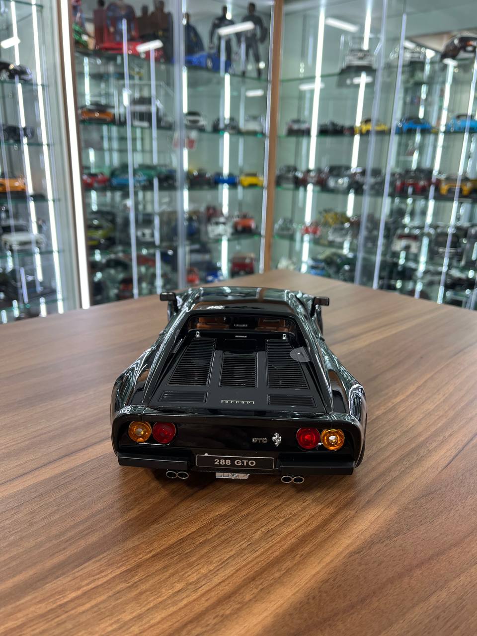 🏎️ KK Models 1:12 Ferrari 288 GTO – Black | Diecast | Partial Opening