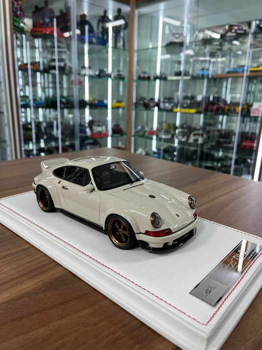 Ivy Models 1:18 Porsche Singer DLS – Off White | Resin | Limited to 30 pcs
