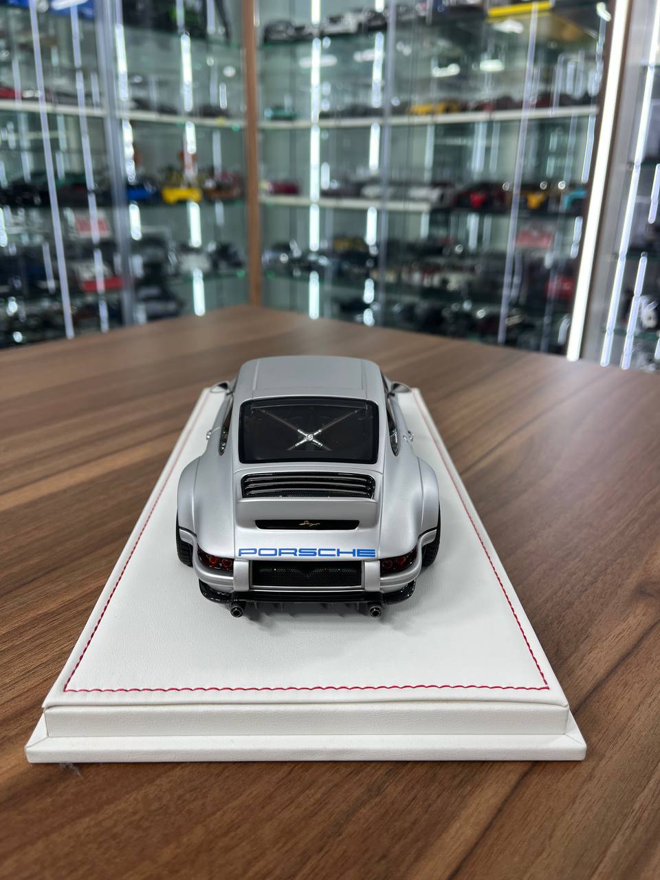★ 1/18 Porsche Singer DLS by Ivy Models – Silver/Blue | Limited to 20 Pieces