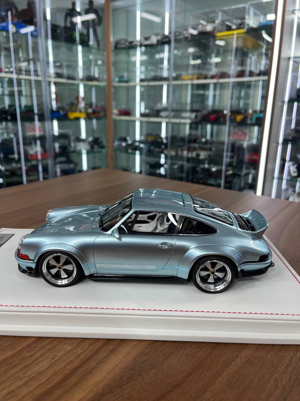 ★ 1/18 Porsche Singer DLS by Ivy Models – Ice Blue | Limited to 40 Pieces