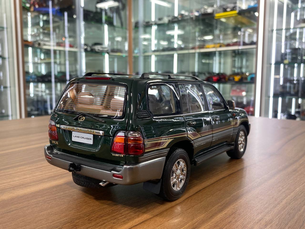 1/18 Diecast Toyota Land Cruiser 100 Green Faw Toys Scale Model Car