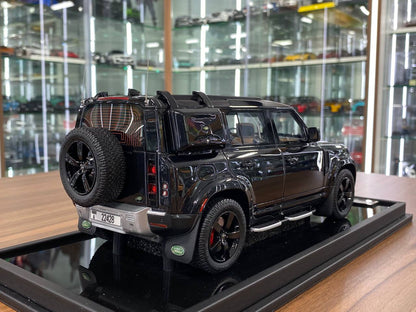 1/18 Resin MotorHelix Land Rover Defender 110 SHEIKH MOHAMMED EDITION Black ( UAE plate )  Limited 50 pcs