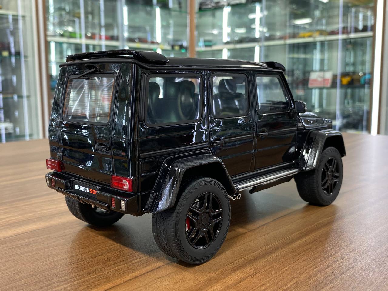 1/18 Resin Mercedes-Benz Brabus 500 4x4 Black GT Spirit Scale Model Car