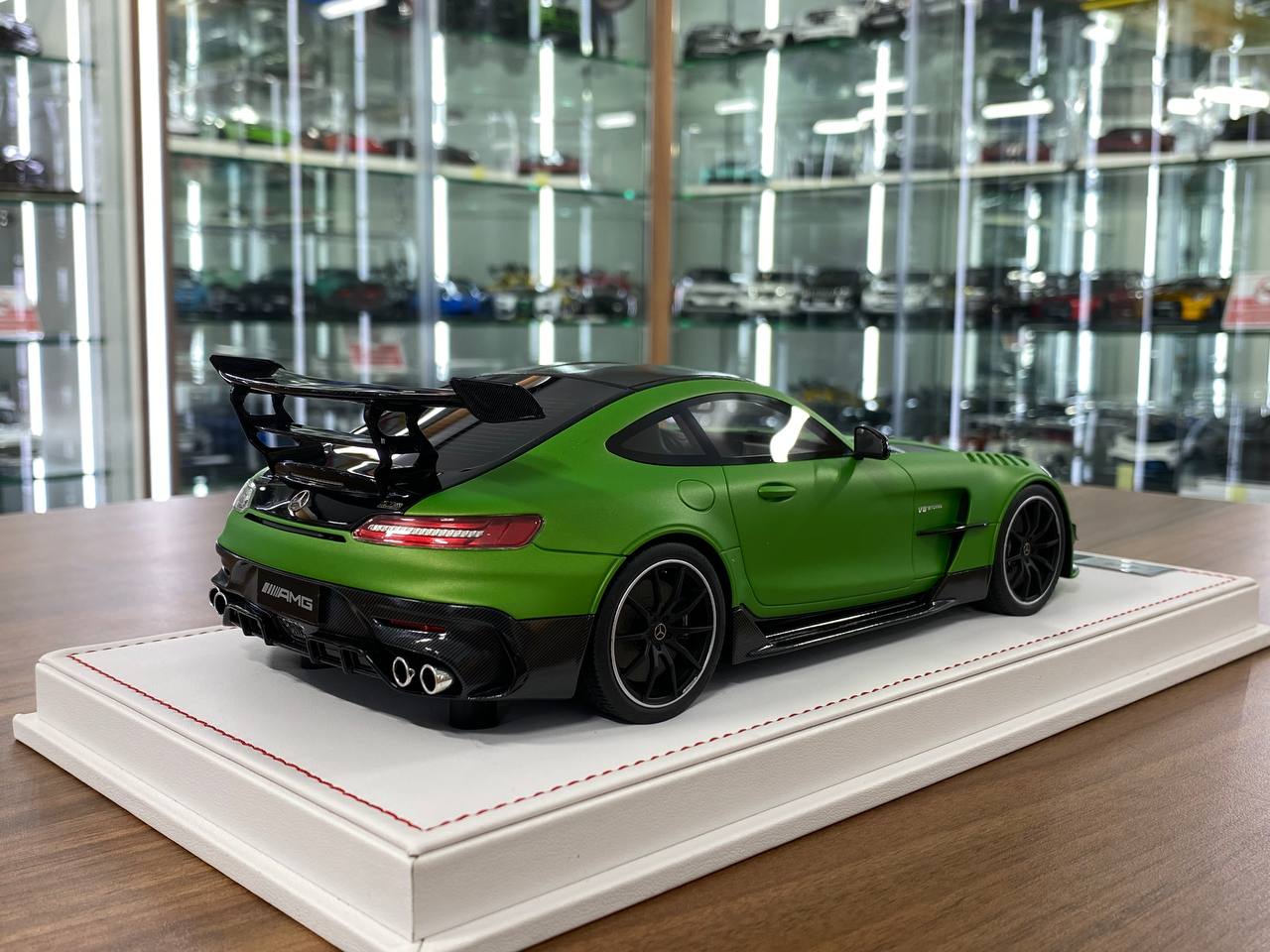 1/18 Resin IVY Models Mercedes-Benz AMG GT Black Series|  Green Light Mango