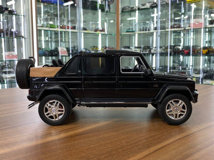 1/18 Mercedes-Benz G650 Landaulet Maybach Black Miniature car by Schuco