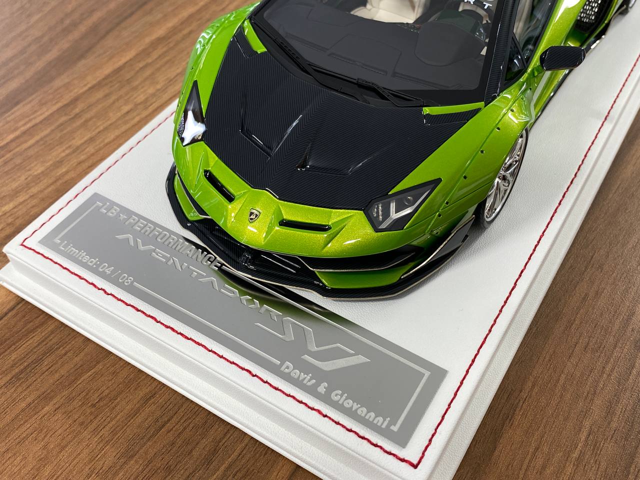 1/18 Resin Davis & Giovanni Lamborghini AVENTADOR SVJ LB Performance  Verde Dorado, carbon roof Limited- 1 of 8pcs