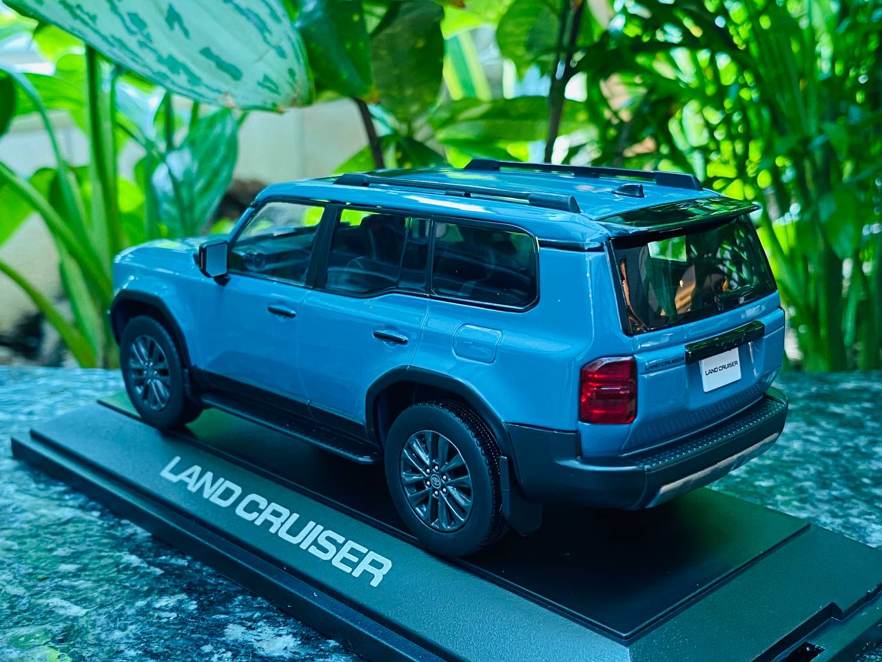 Dealer Edition 2024 Toyota Land Cruiser 250 Resin Model - Smoky Blue | 1/30 Scale