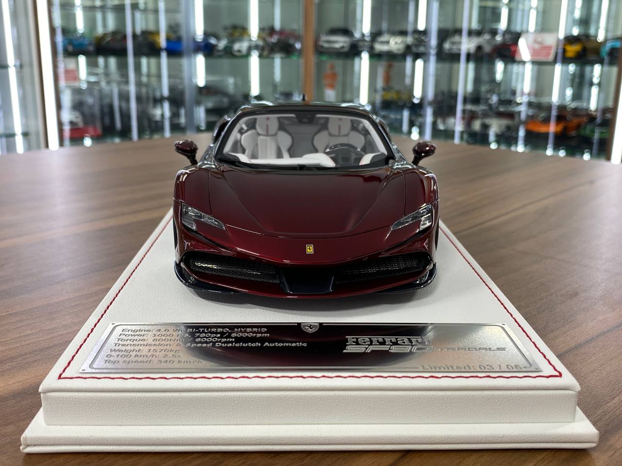 1/18 Davis & Giovanni Ferrari SF90 Stradale Novitec Metallic burgundy, black roof, white rims | Resin | Limited 6 pcs