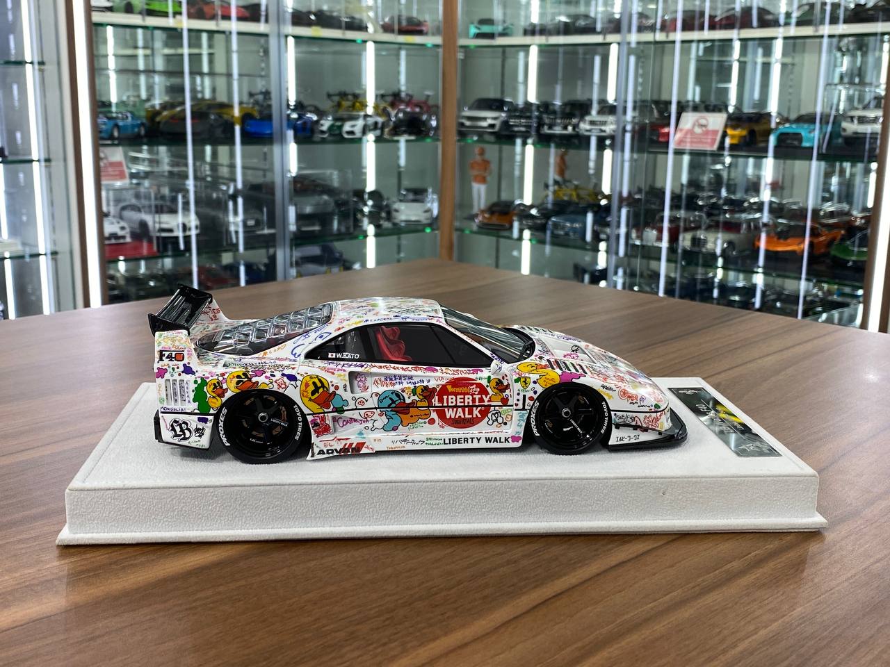1/18 Resin Model BBA Car Model Ferrari F40 LB Works DPPF Champion white Limited to 40 Pcs.