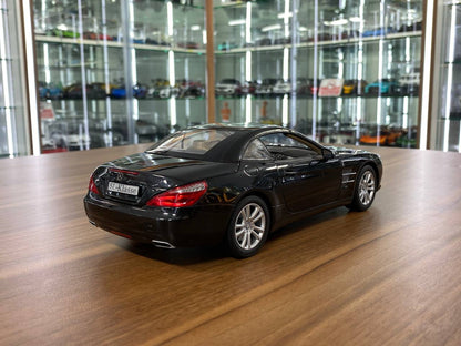 1/18 Diecast Model – Norev Dealer Edition Mercedes-Benz SL Class (R231) 2012 in Magnetit Schwarz metallic black