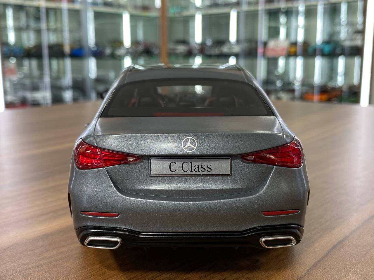 1/18 metal diecast NZG Dealer Edition Mercedes Benz C Class ( W206 ) 2022  Grey