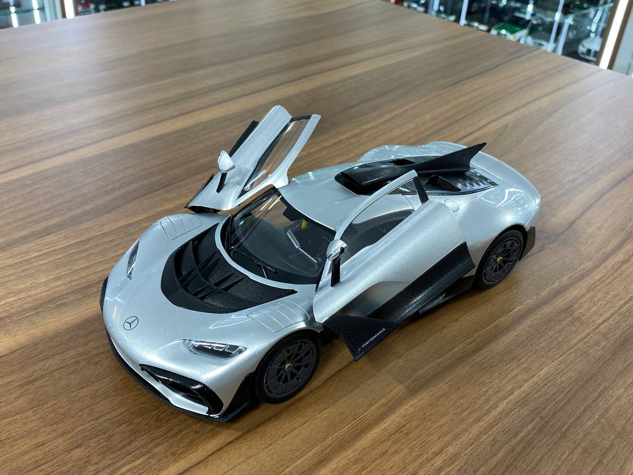 1/18 metal diecast NZG Dealer Edition Mercedes Benz AMG ONE  Hightech Silver