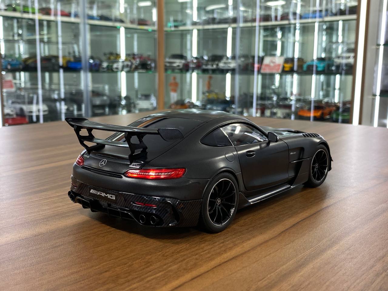 1/18 metal diecast Norev Dealer Edition  Mercedes Benz AMG GT Black Series Graphite Grey Magno