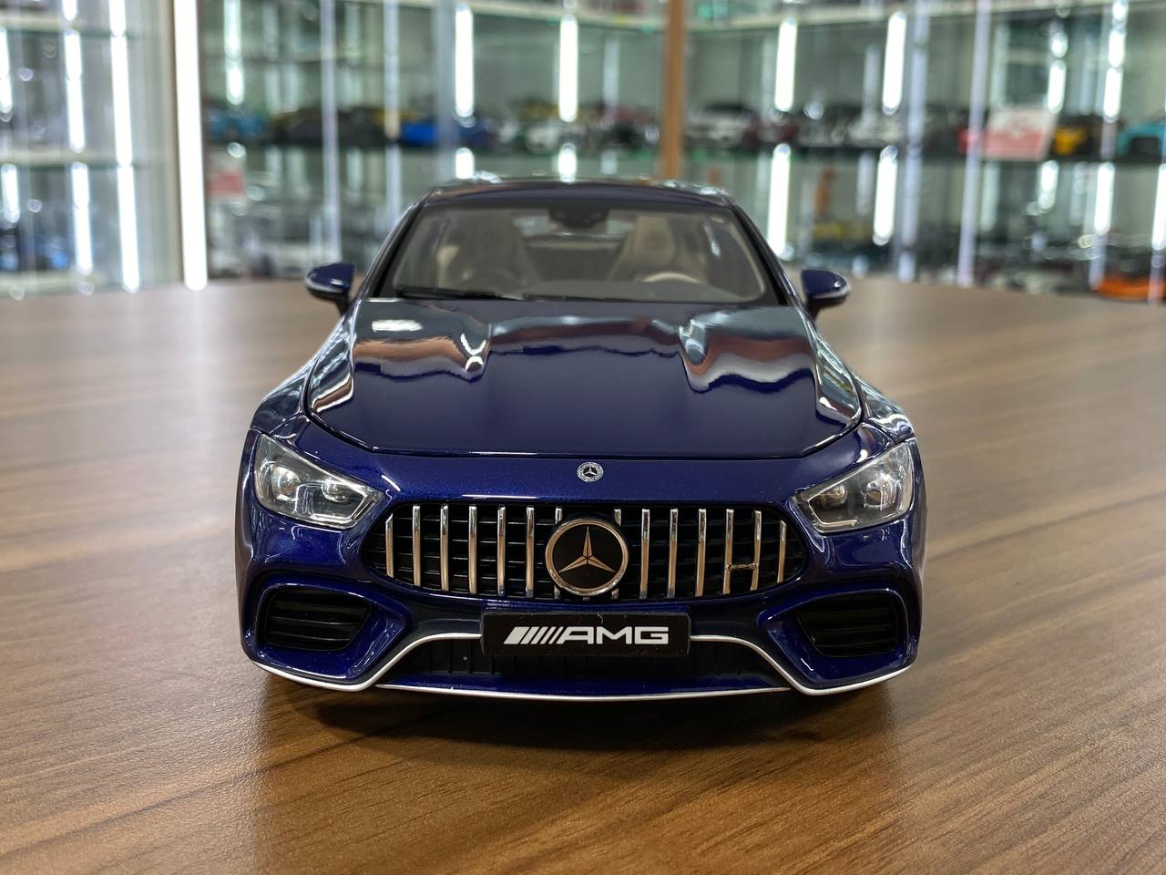 1/18 metal diecast Norev Dealer Edition  Mercedes Benz AMG GT 63 S 4MATIC+  in Brilliant Blue