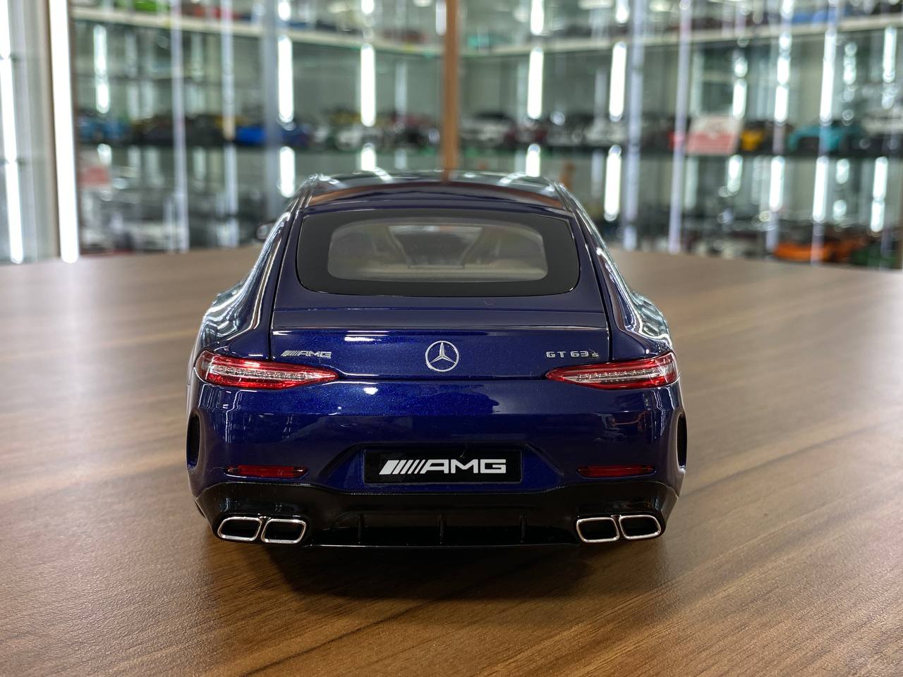 1/18 metal diecast Norev Dealer Edition  Mercedes Benz AMG GT 63 S 4MATIC+  in Brilliant Blue