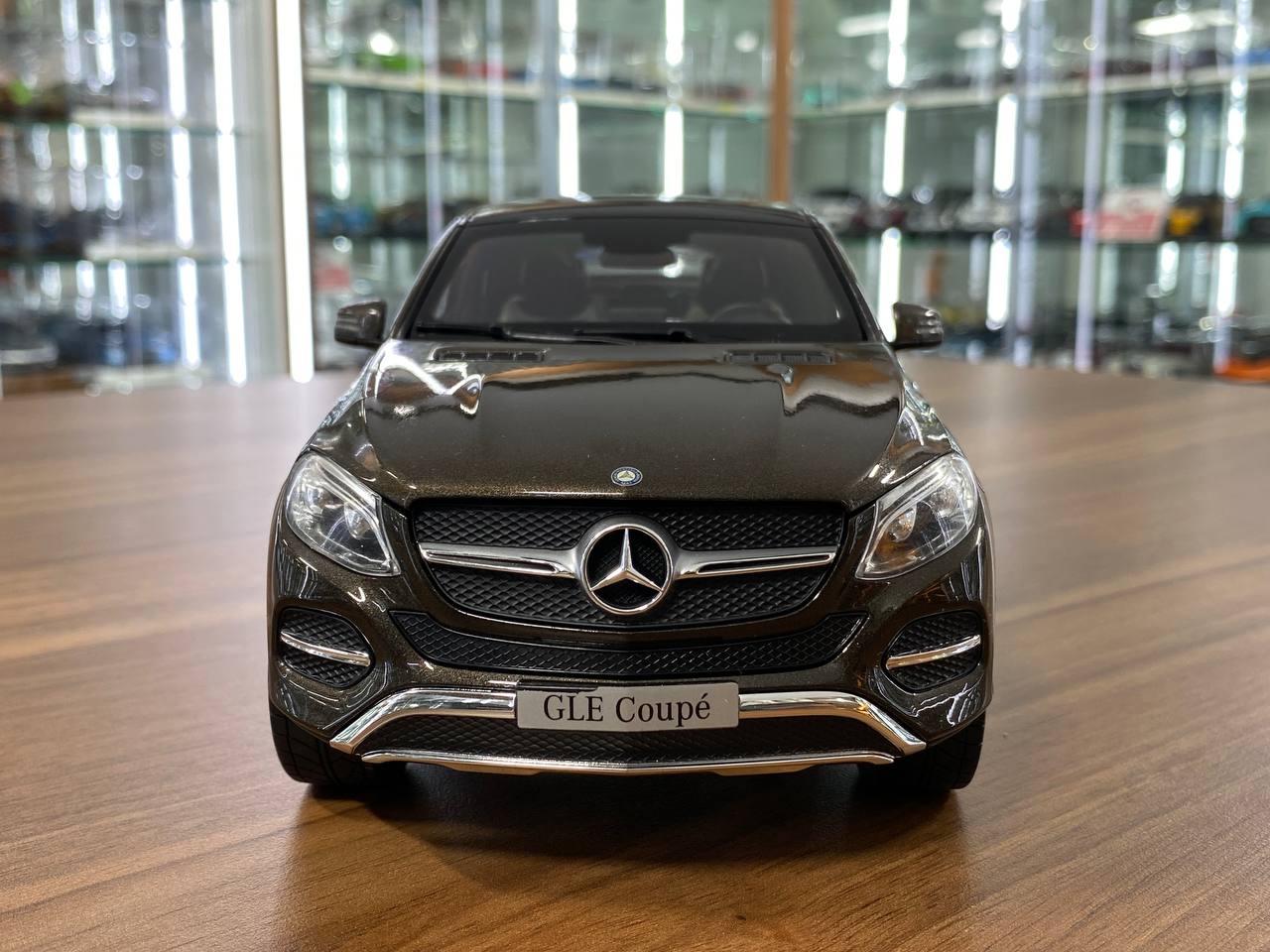 1/18 Diecast Norev Dealer Edition  Mercedes-Benz GLE Coupe in Citrine Brown