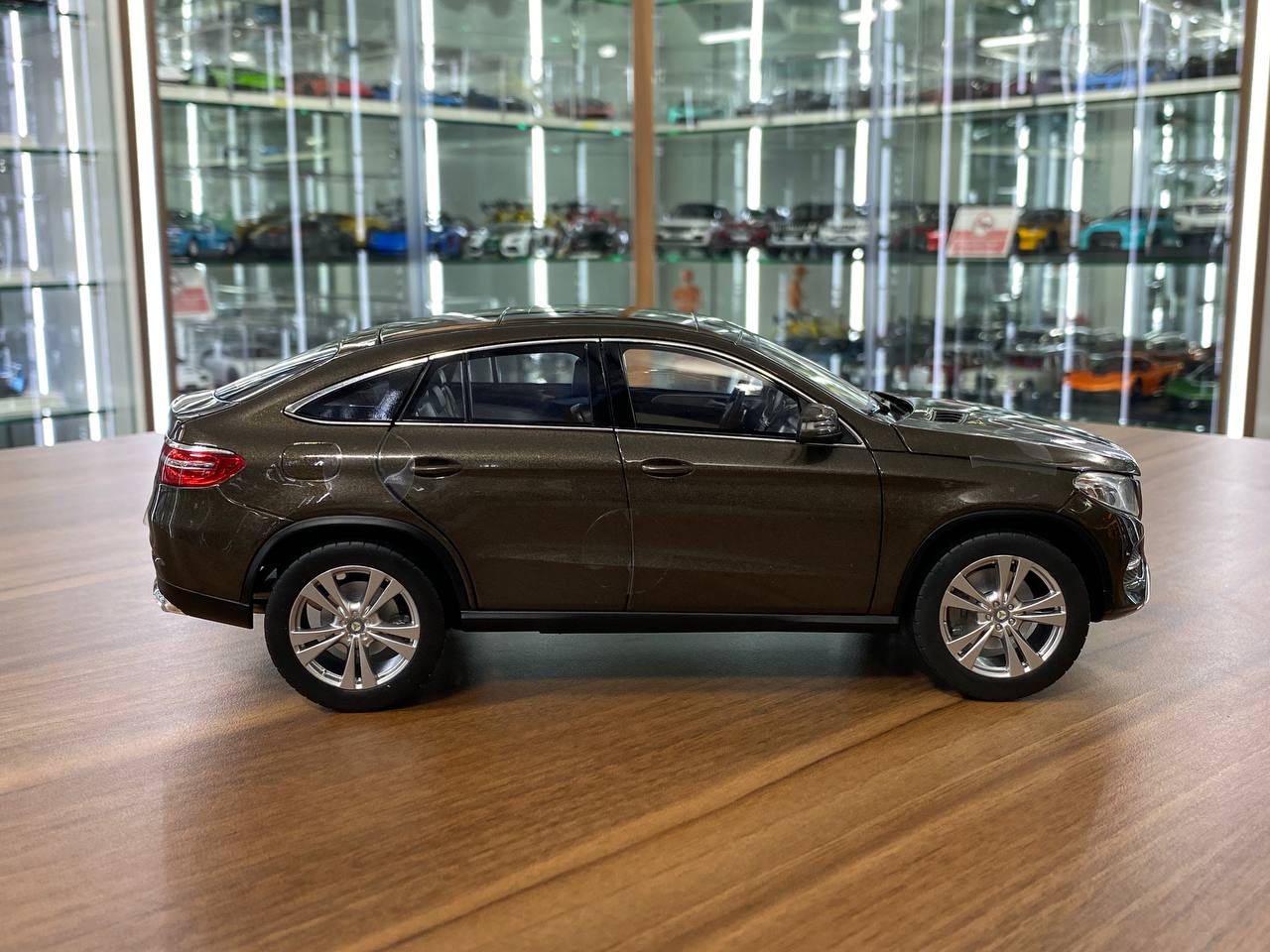 1/18 Diecast Norev Dealer Edition  Mercedes-Benz GLE Coupe in Citrine Brown