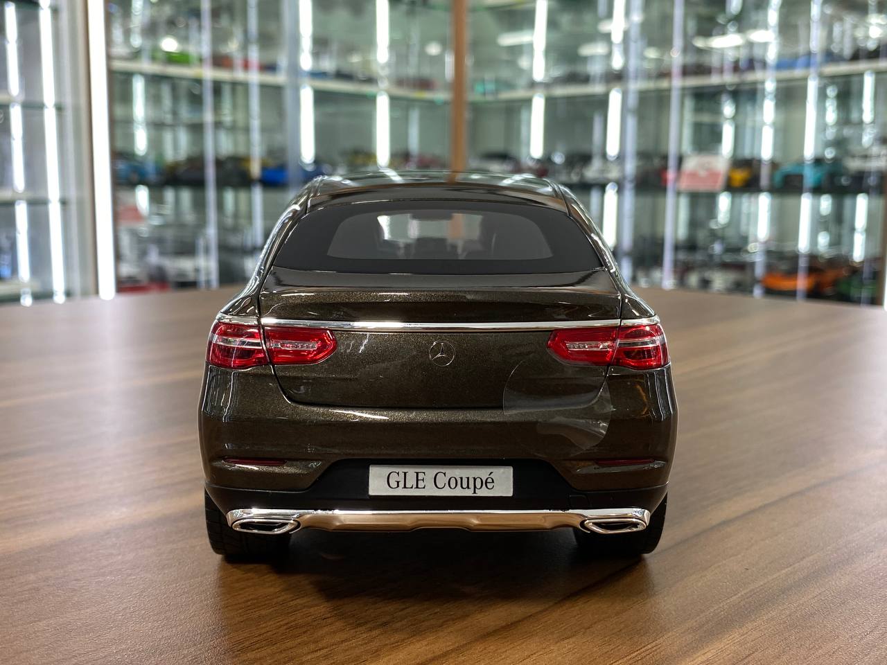 1/18 Diecast Norev Dealer Edition  Mercedes-Benz GLE Coupe in Citrine Brown